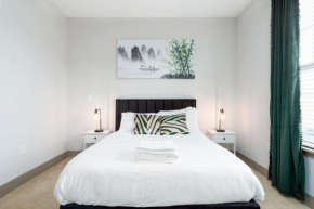 Charming 1-BD Retreat Tranquil Zionsville